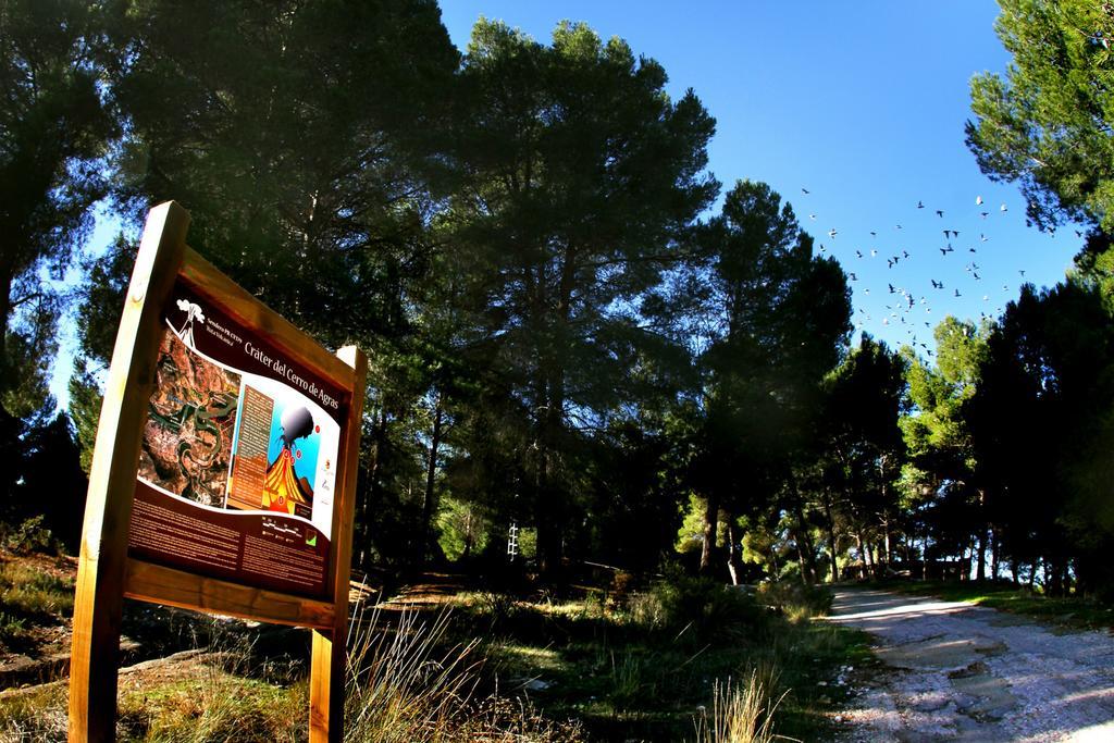 Balneario De Cofrentes Hotel Exterior photo